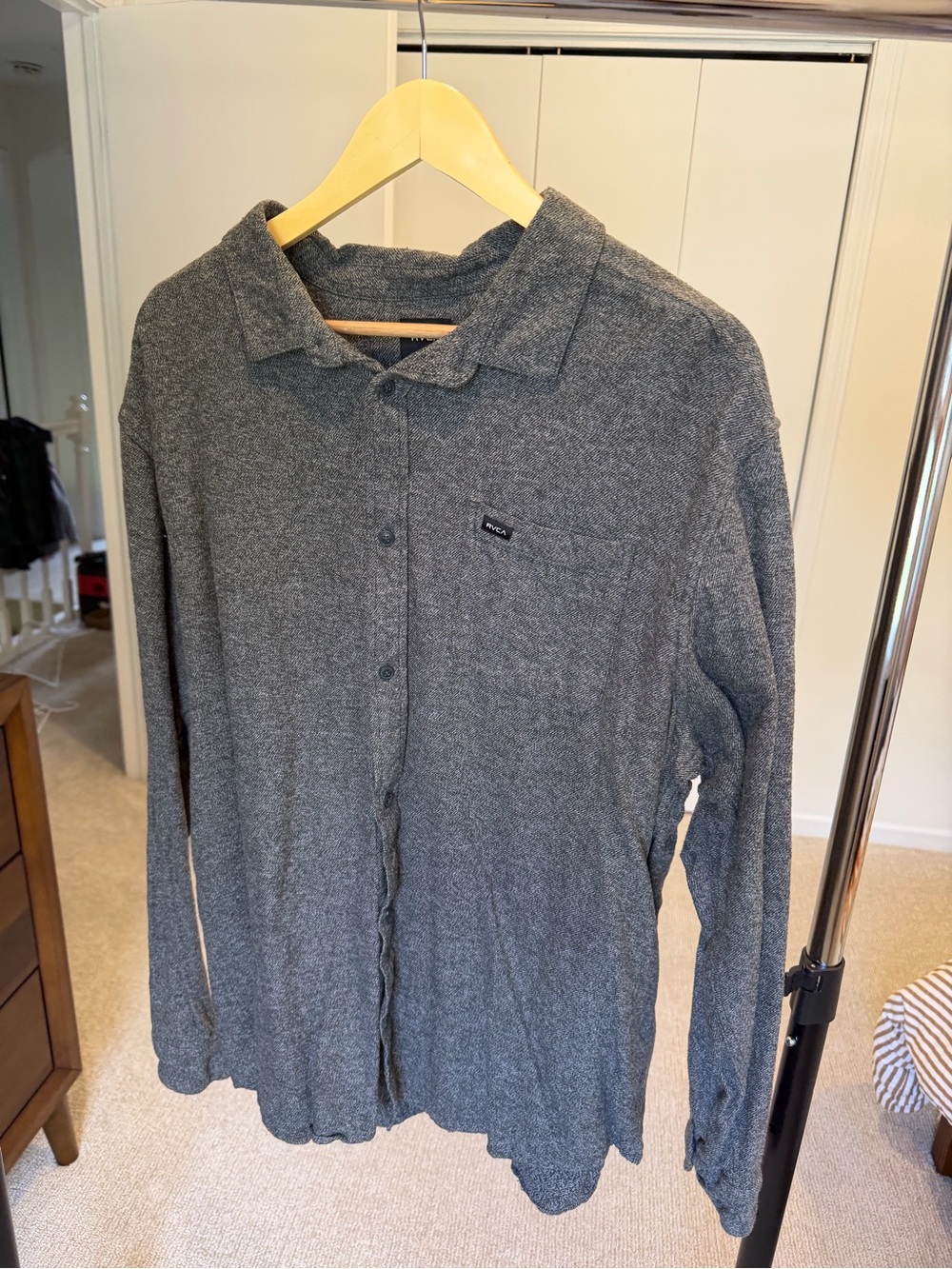 RVCA Men’s Gray Long Sleeve Dress Shirt